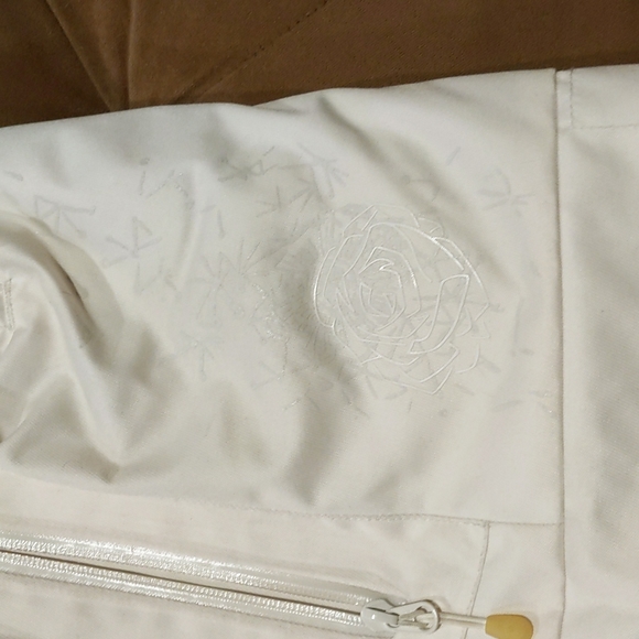 Winter jacket - Picture 11 of 12